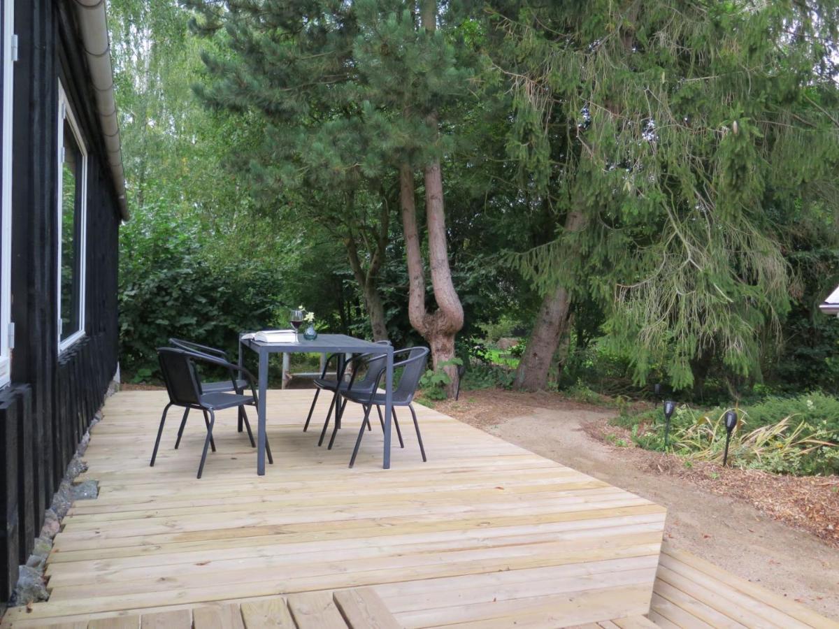 Ferieidyl Villa Kettinge Bagian luar foto